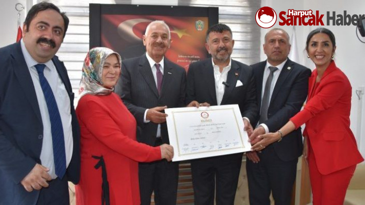 Doğanşehir Belediyesi'nde Devir Teslim Töreni Yapıldı